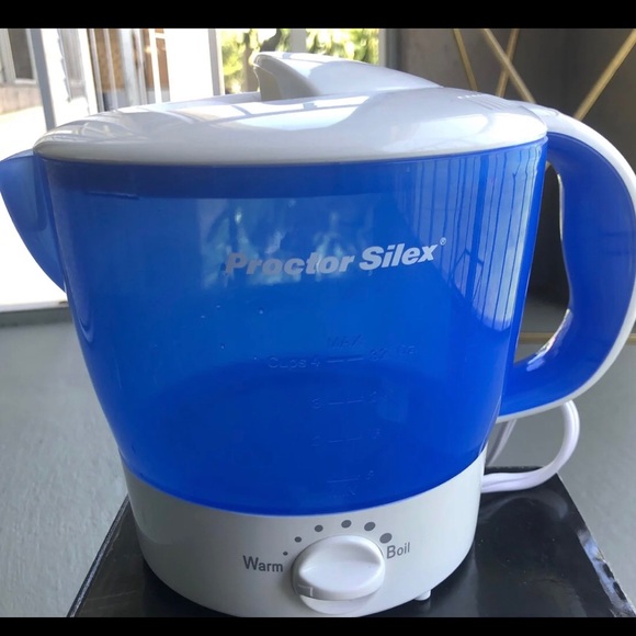 Plastic tea pot - Picture 3 of 3